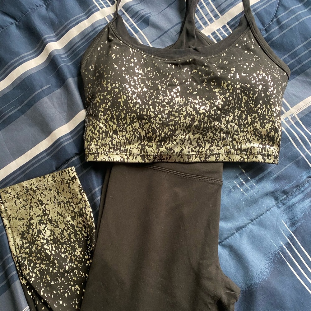Sports bra and Leggings set